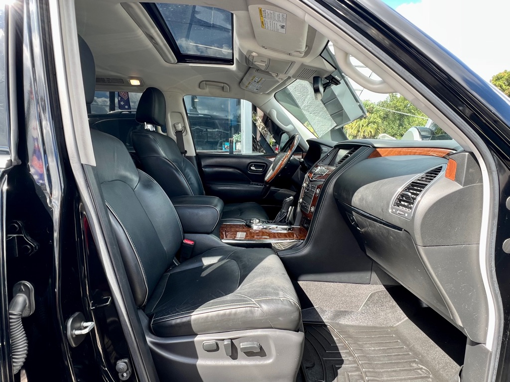 Photo 22 of this INFINITI QX80