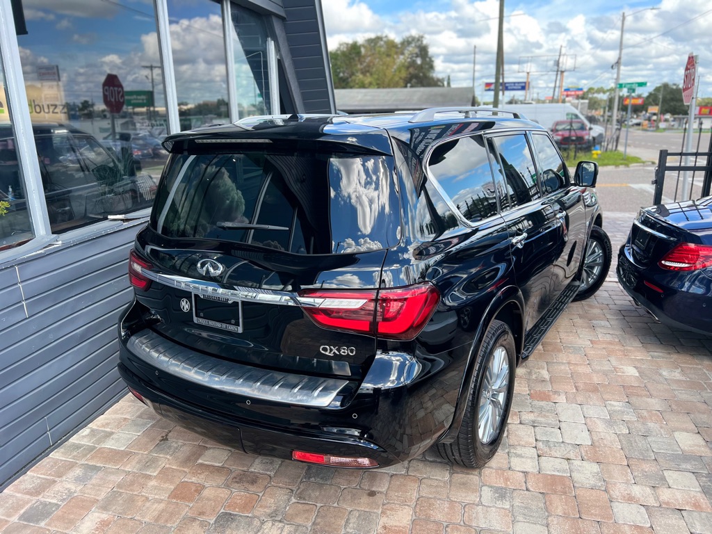 Photo 27 of this INFINITI QX80