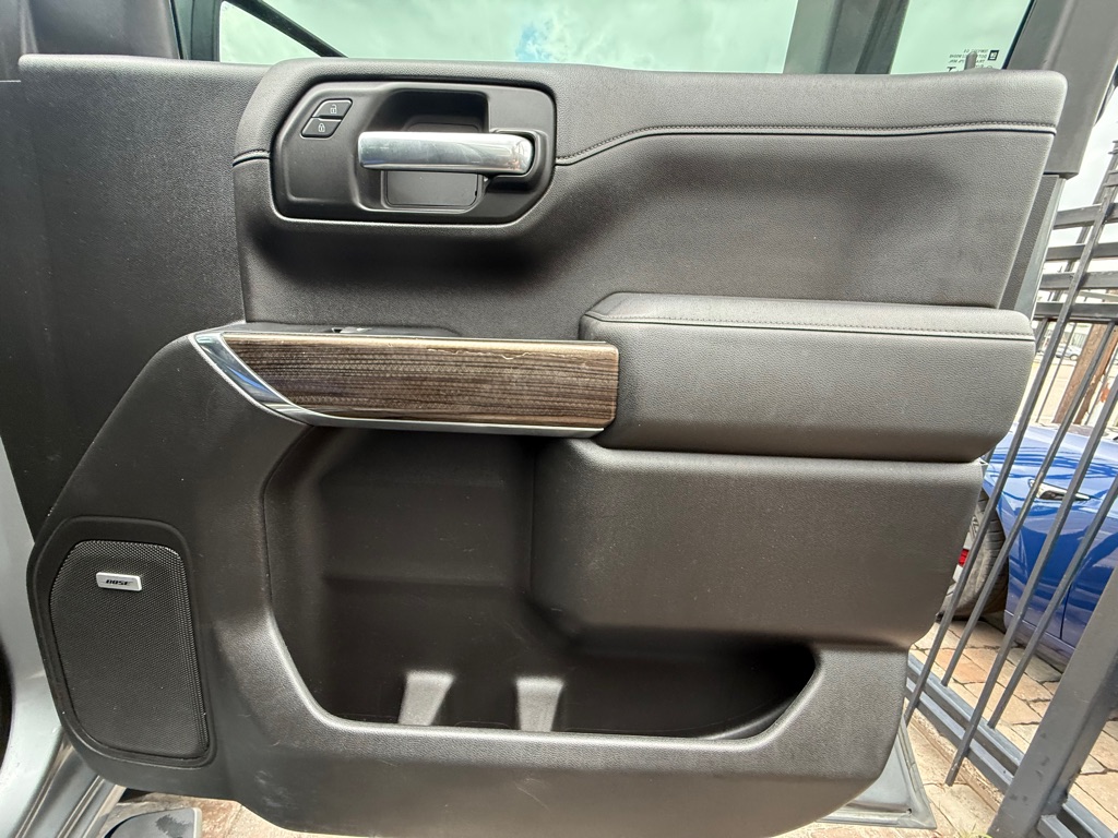 Photo 36 of this CHEVROLET SILVERADO 1500