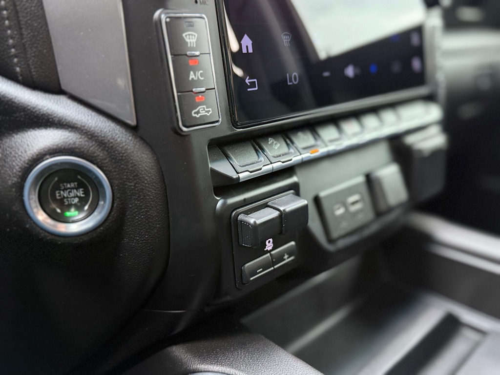 Photo 31 of this CHEVROLET SILVERADO 1500