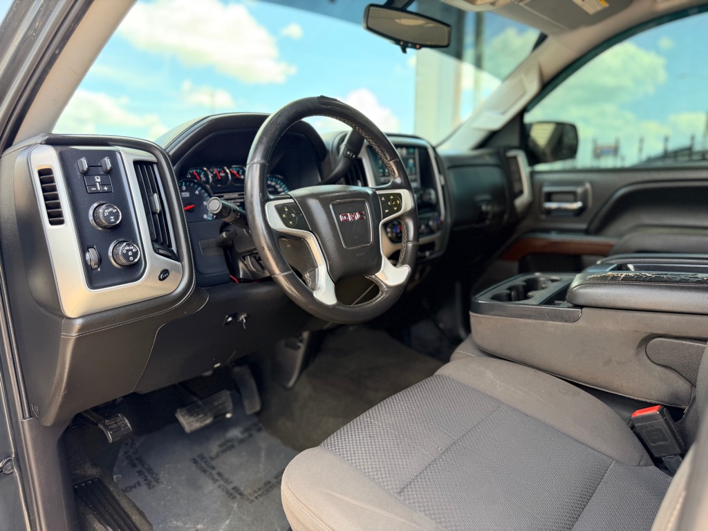 Photo 17 of this GMC SIERRA