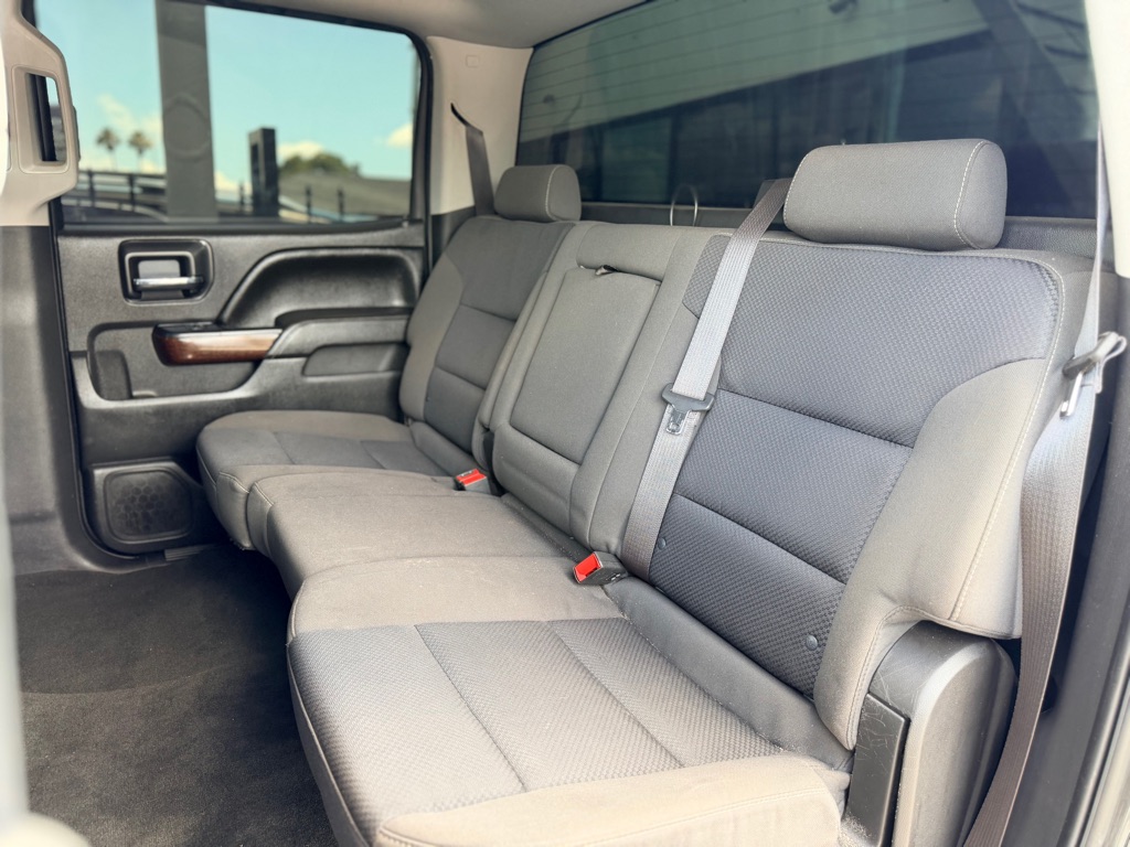 Photo 22 of this GMC SIERRA