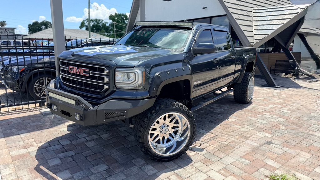 2017 GMC SIERRA