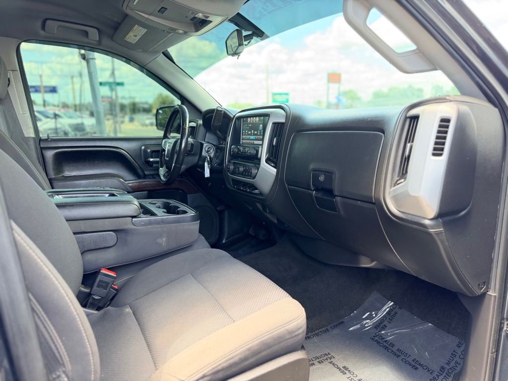 Photo 19 of this GMC SIERRA