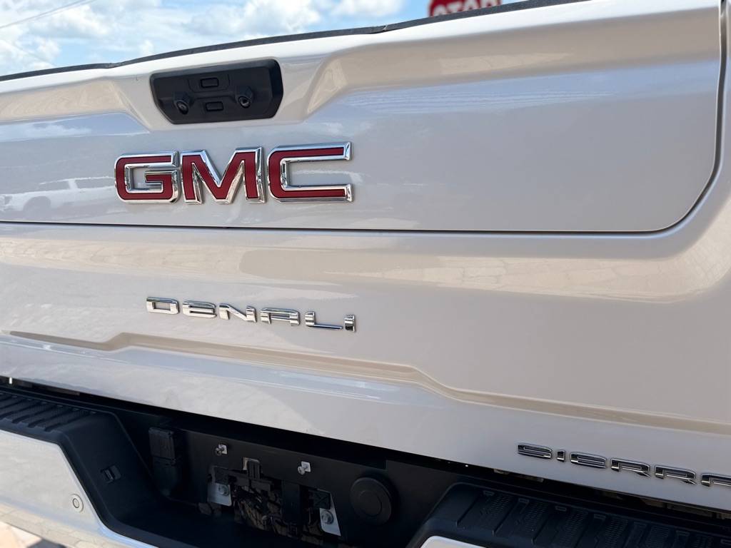 Photo 45 of this GMC SIERRA