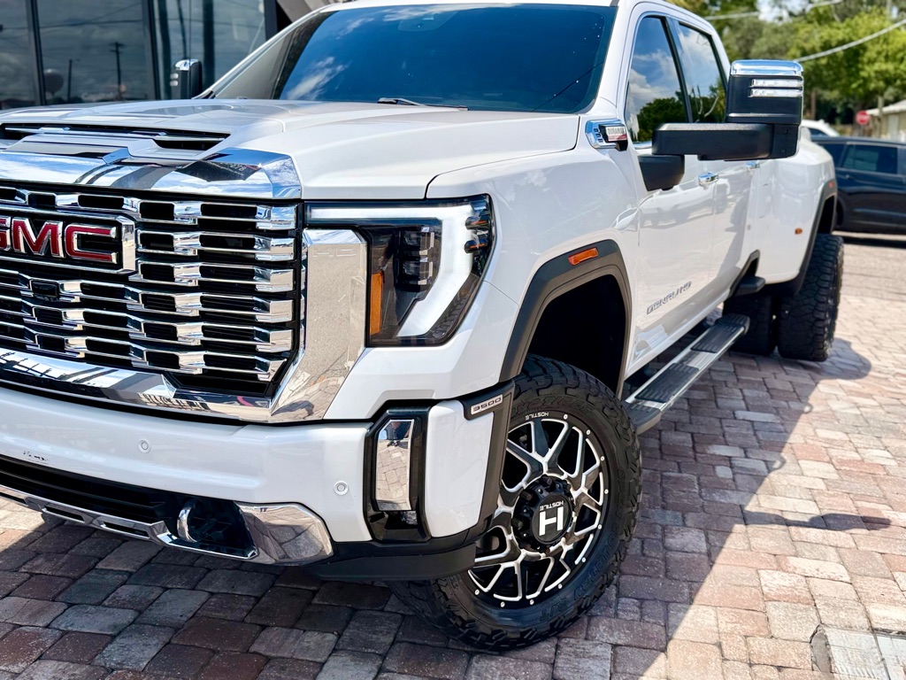Photo 24 of this GMC SIERRA