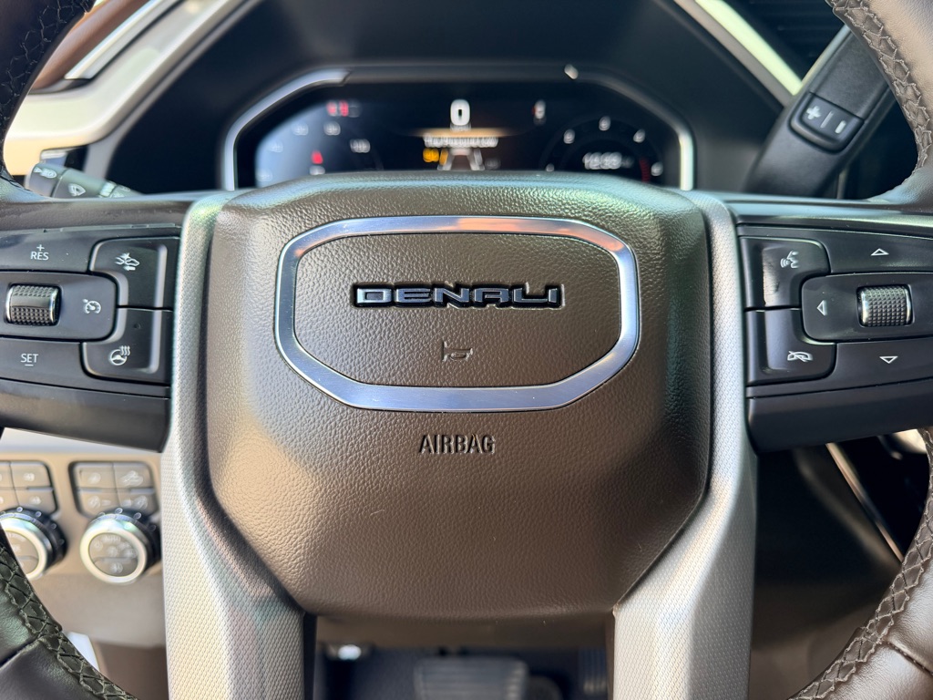 Photo 31 of this GMC SIERRA