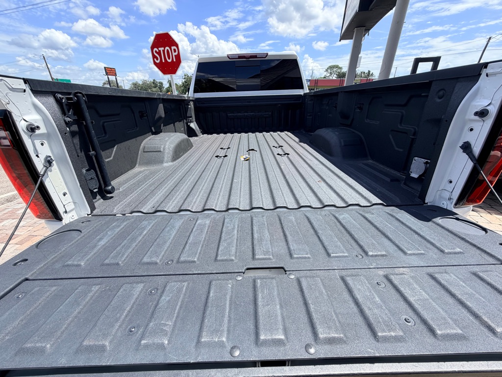 Photo 17 of this GMC SIERRA