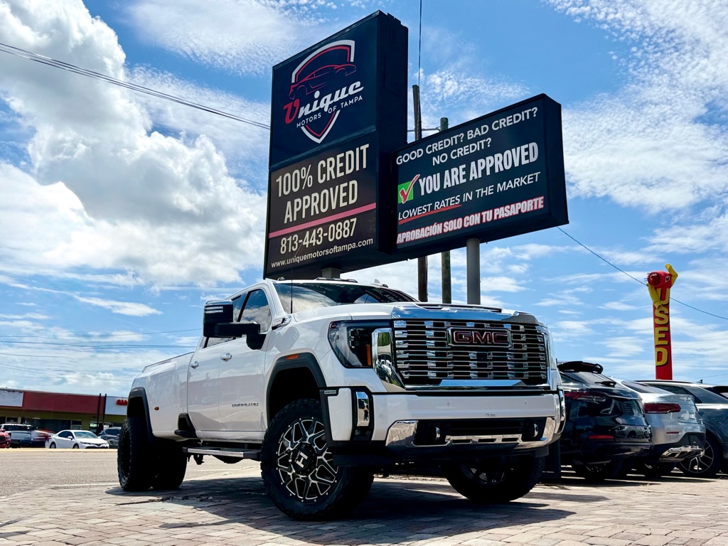 Photo 23 of this GMC SIERRA