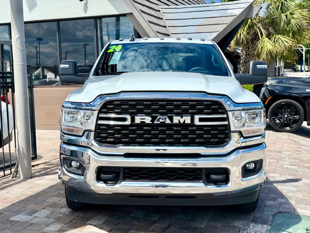 Photo 4 of this RAM 3500