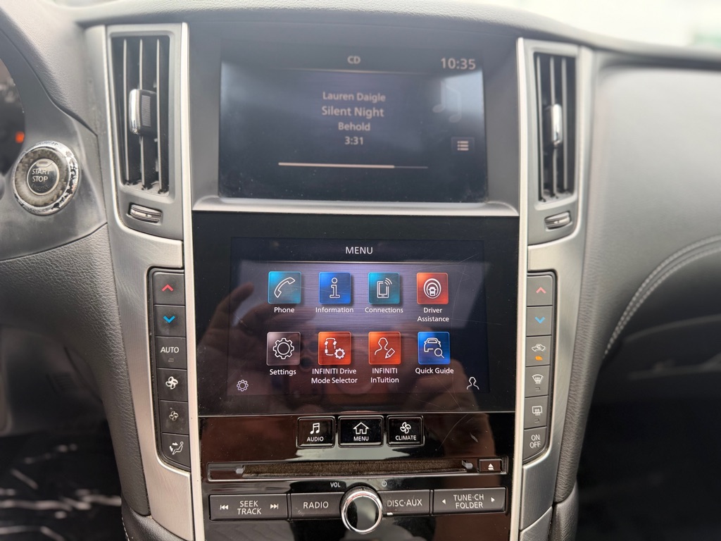 Photo 14 of this INFINITI Q60
