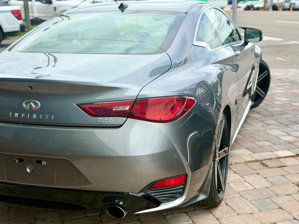 Photo 25 of this INFINITI Q60