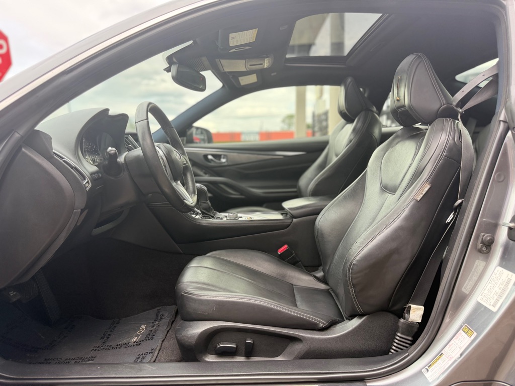 Photo 11 of this INFINITI Q60