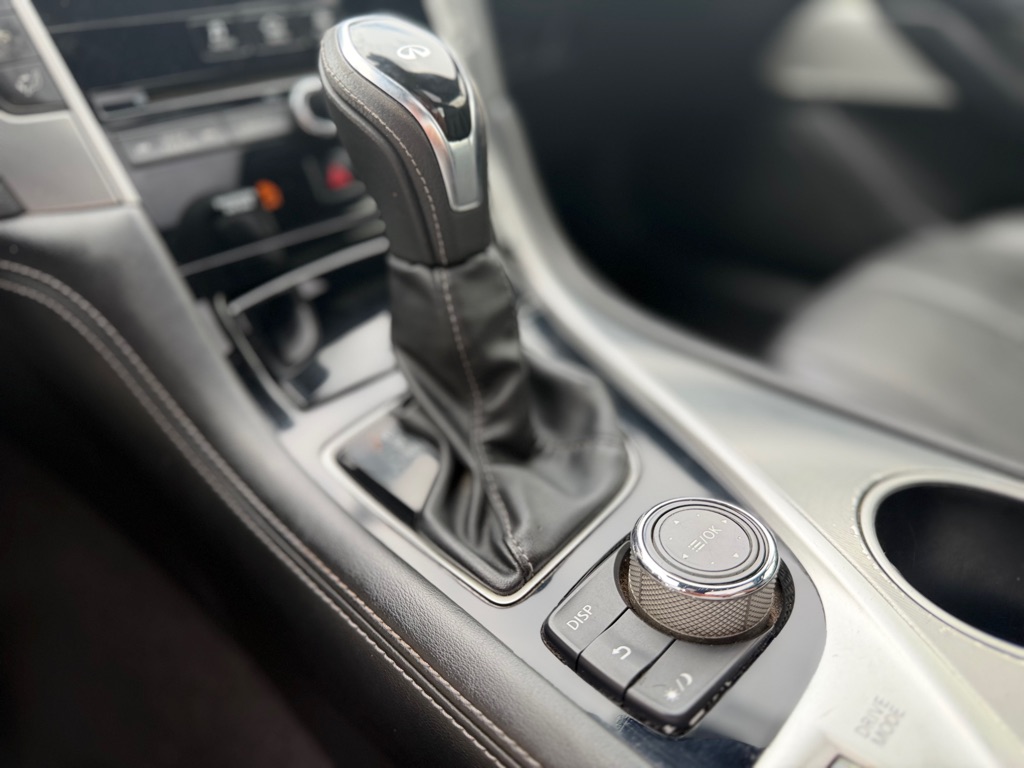 Photo 15 of this INFINITI Q60