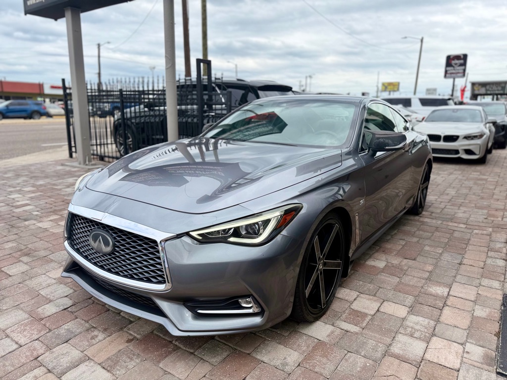 Photo 7 of this INFINITI Q60