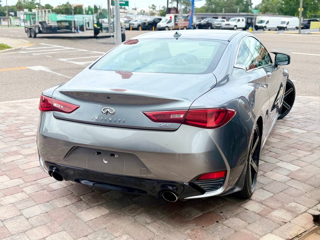 Photo 2 of this INFINITI Q60