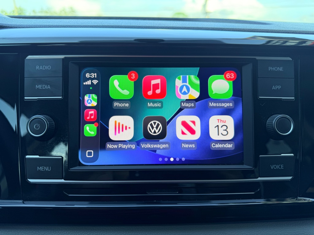 Photo 27 of this VOLKSWAGEN TAOS