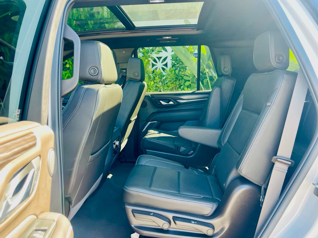 Photo 15 of this GMC YUKON