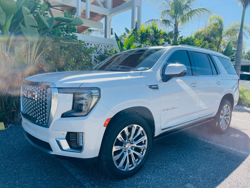 Photo 11 of this GMC YUKON
