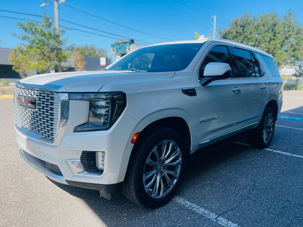 Photo 3 of this GMC YUKON