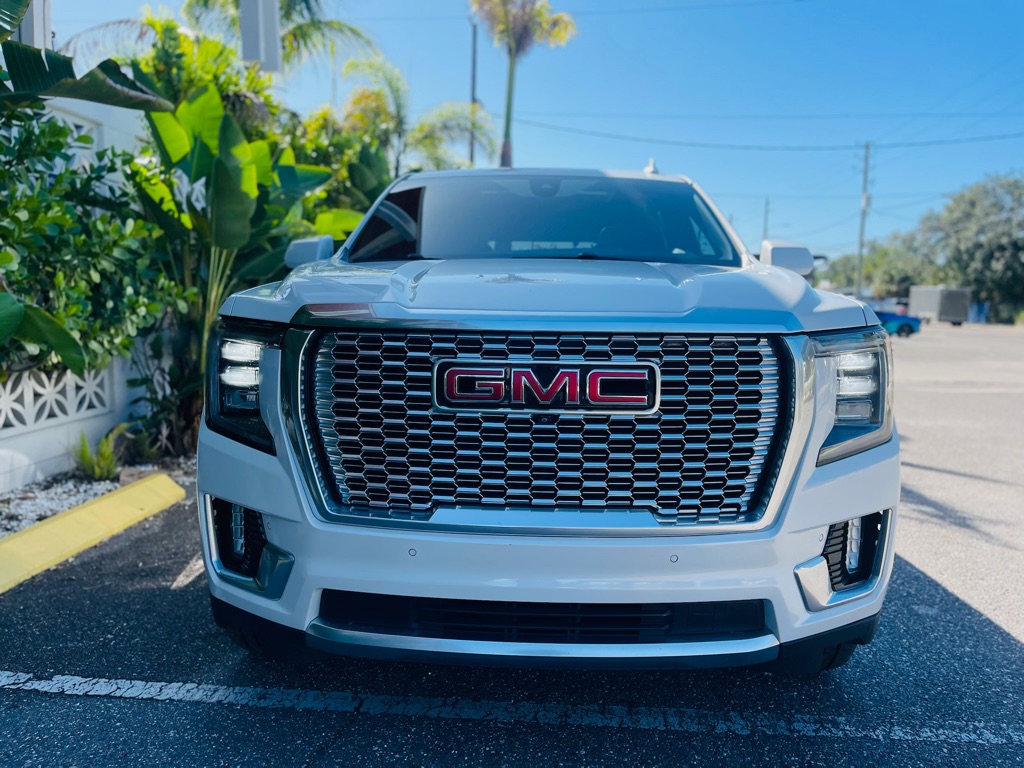 Photo 9 of this GMC YUKON