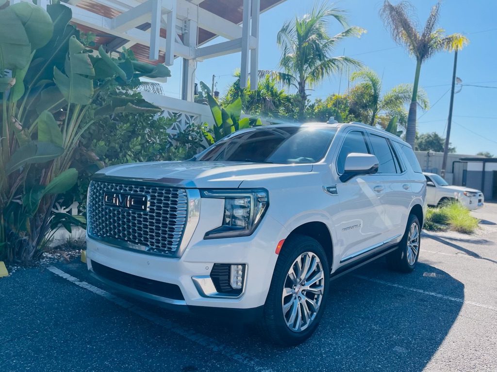 Photo 8 of this GMC YUKON