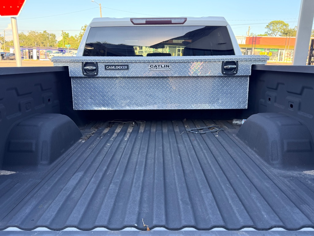 Photo 26 of this CHEVROLET SILVERADO 1500