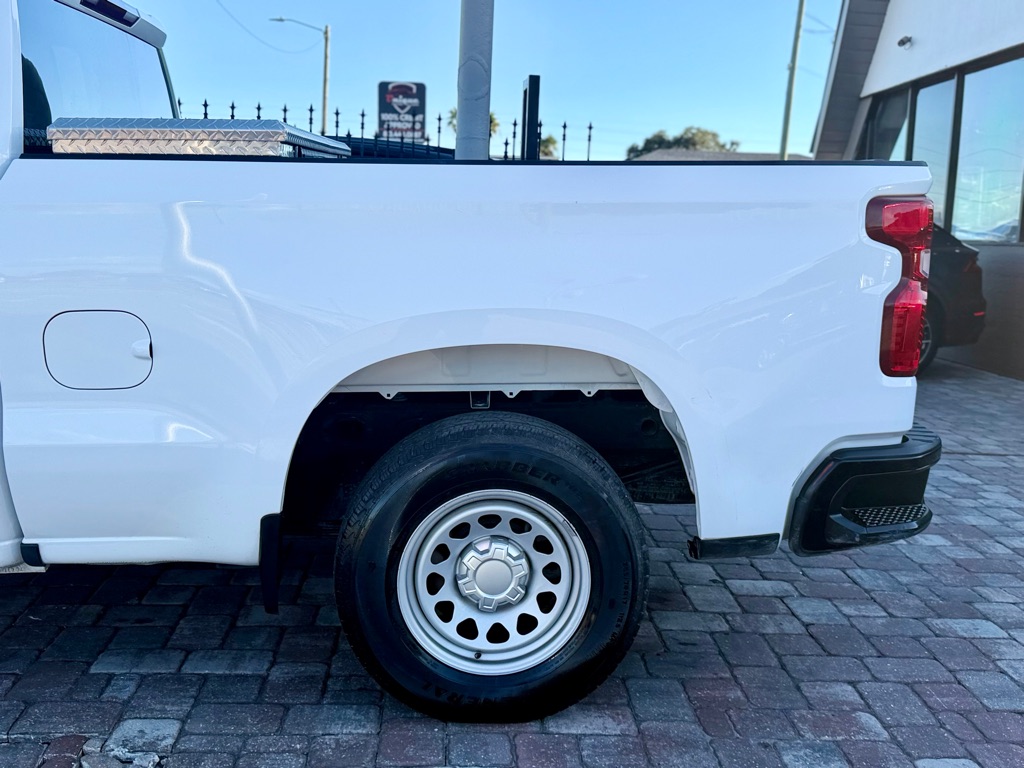Photo 10 of this CHEVROLET SILVERADO 1500