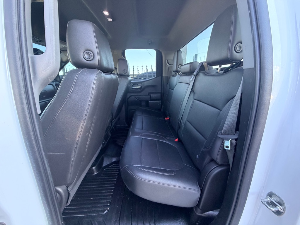 Photo 17 of this CHEVROLET SILVERADO 1500