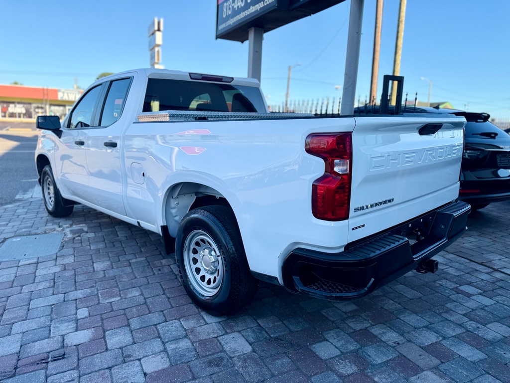 Photo 7 of this CHEVROLET SILVERADO 1500