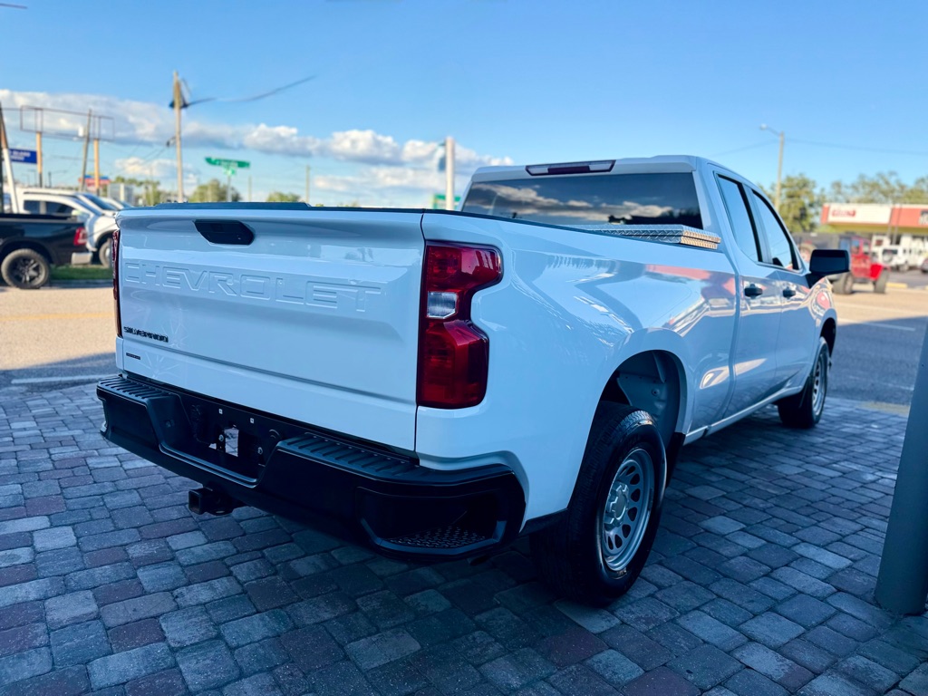 Photo 9 of this CHEVROLET SILVERADO 1500