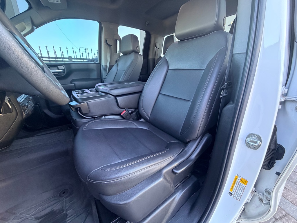 Photo 13 of this CHEVROLET SILVERADO 1500