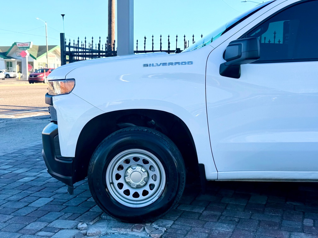Photo 11 of this CHEVROLET SILVERADO 1500