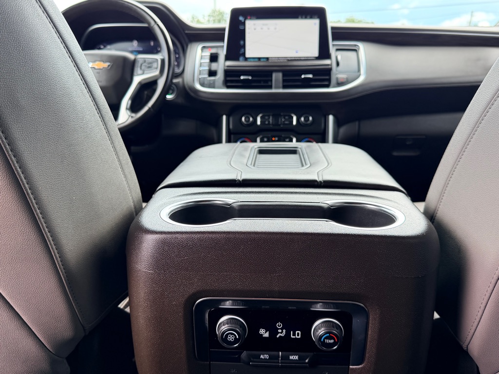 Photo 27 of this CHEVROLET SUBURBAN