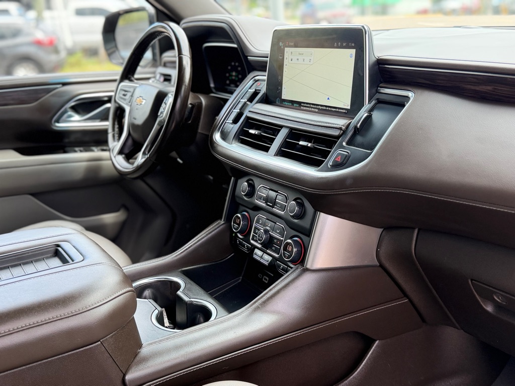 Photo 19 of this CHEVROLET SUBURBAN