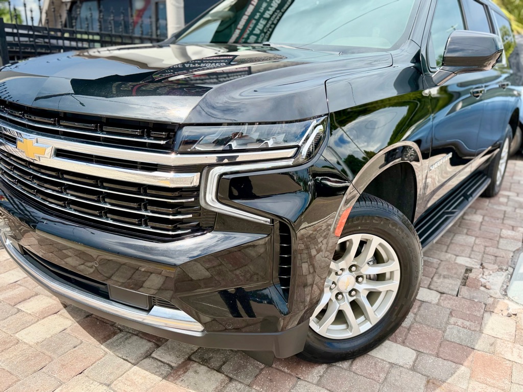 Photo 21 of this CHEVROLET SUBURBAN