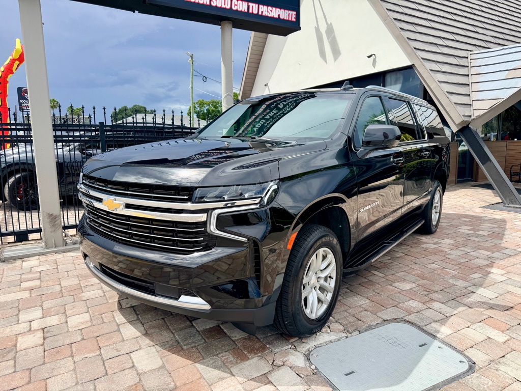 Photo 4 of this CHEVROLET SUBURBAN