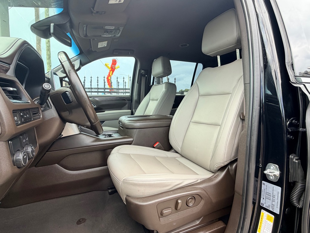 Photo 10 of this CHEVROLET SUBURBAN