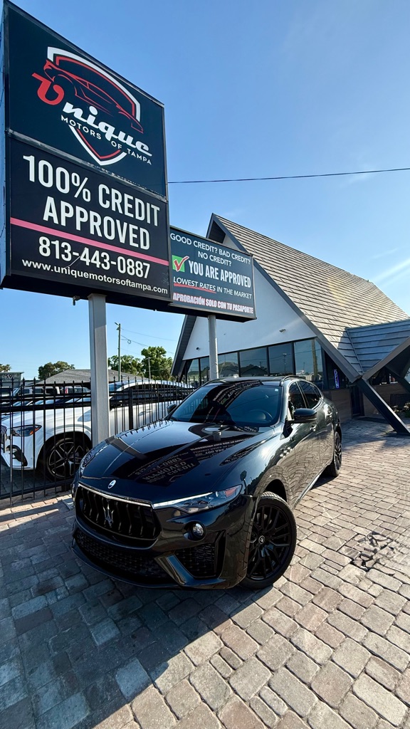 Photo 30 of this MASERATI LEVANTE