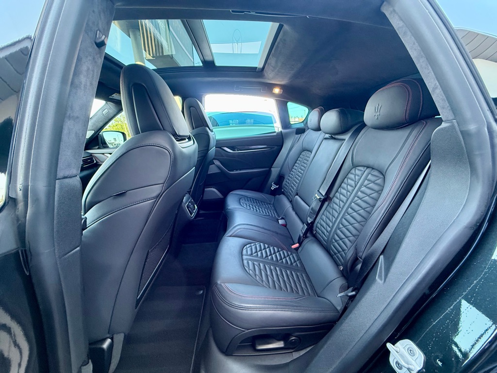 Photo 22 of this MASERATI LEVANTE