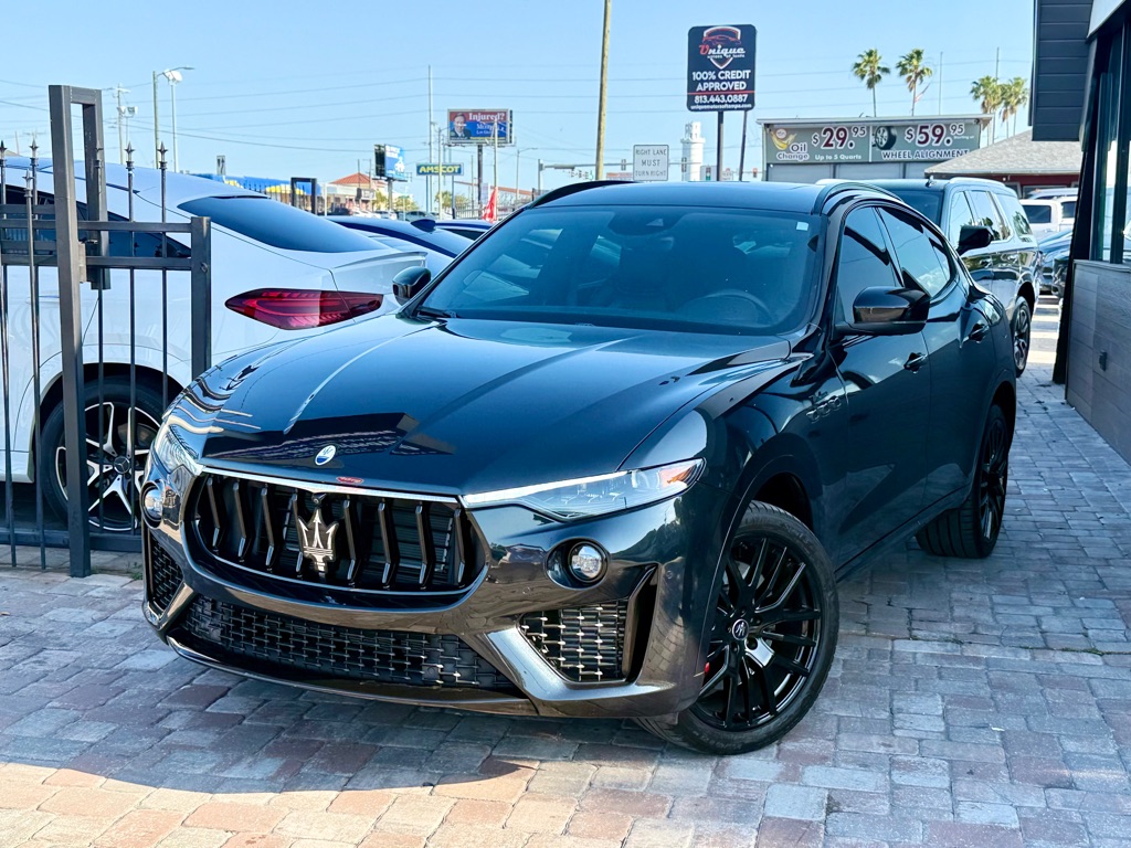 Photo 34 of this MASERATI LEVANTE