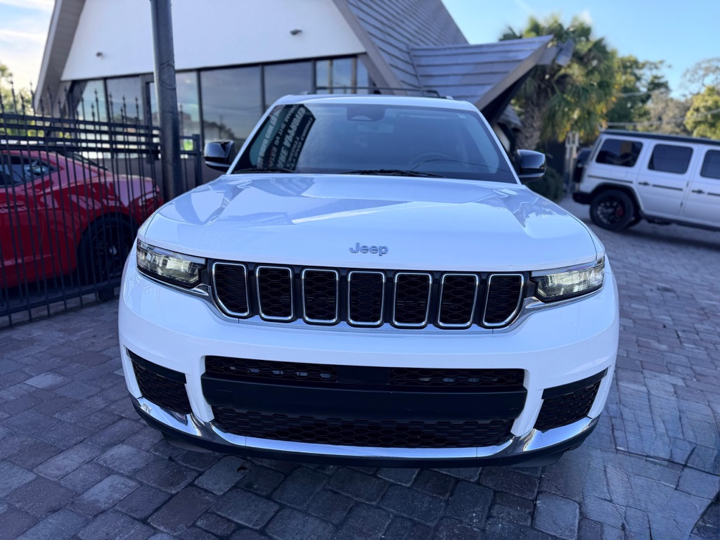 Photo 3 of this JEEP GRAND CHEROKEE