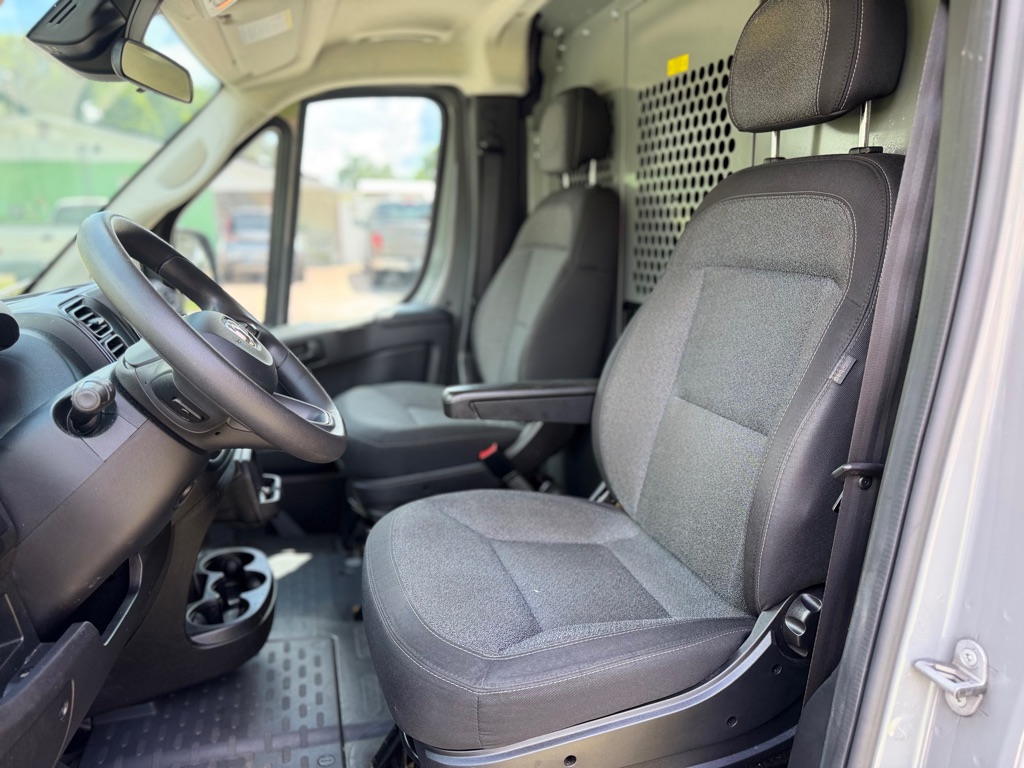 Photo 13 of this RAM PROMASTER 1500