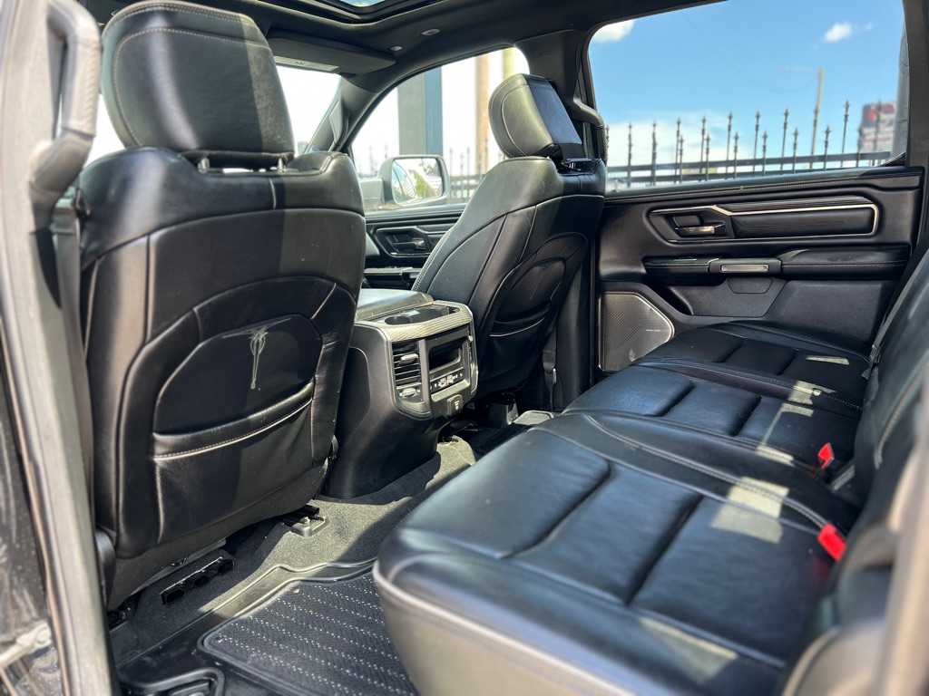 Photo 19 of this RAM 1500