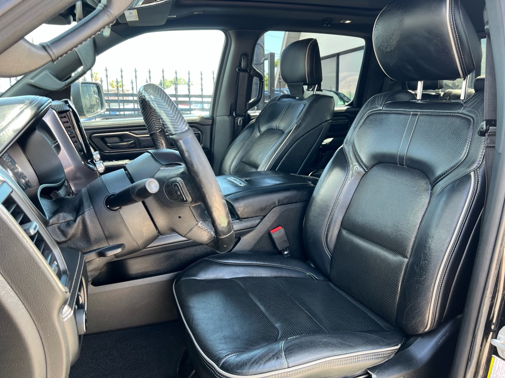 Photo 16 of this RAM 1500