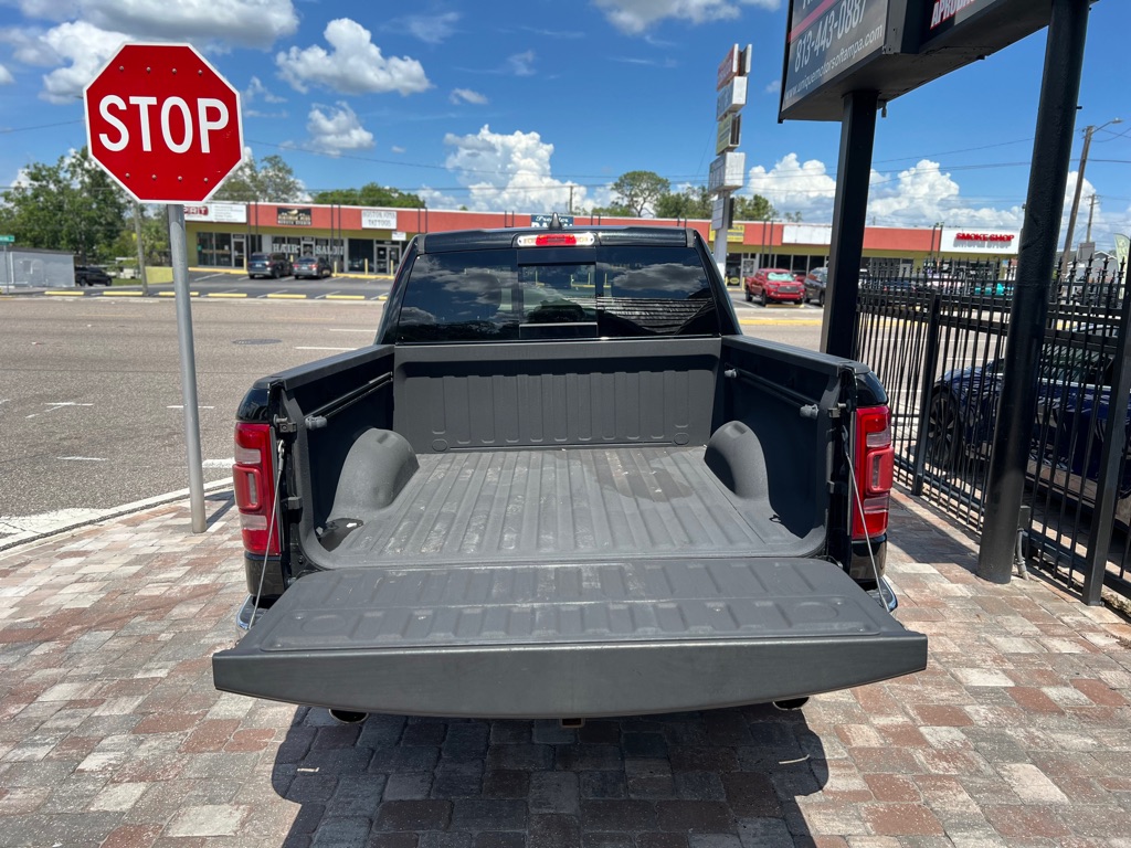 Photo 9 of this RAM 1500