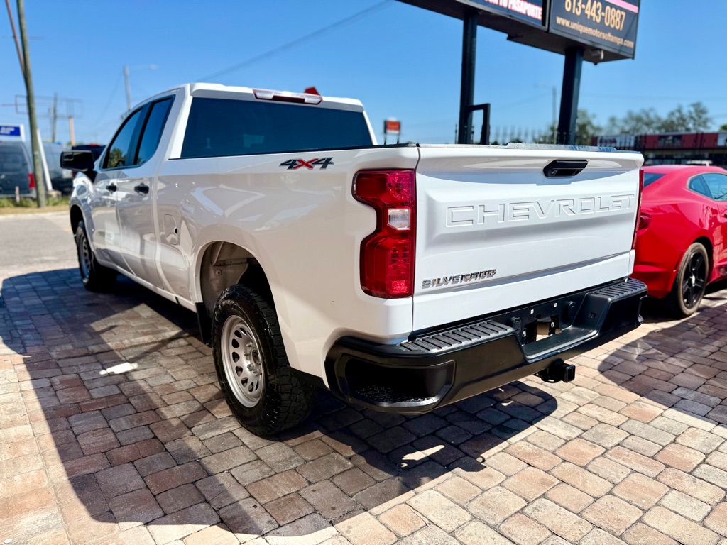 Photo 8 of this CHEVROLET SILVERADO 1500