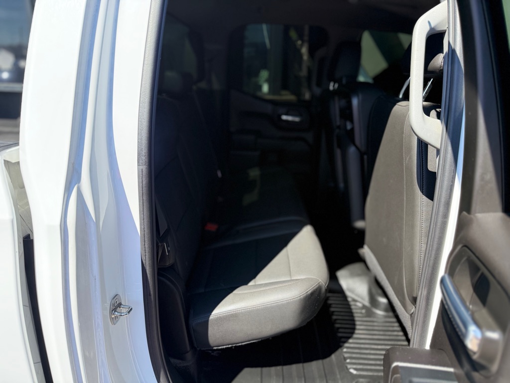 Photo 15 of this CHEVROLET SILVERADO 1500