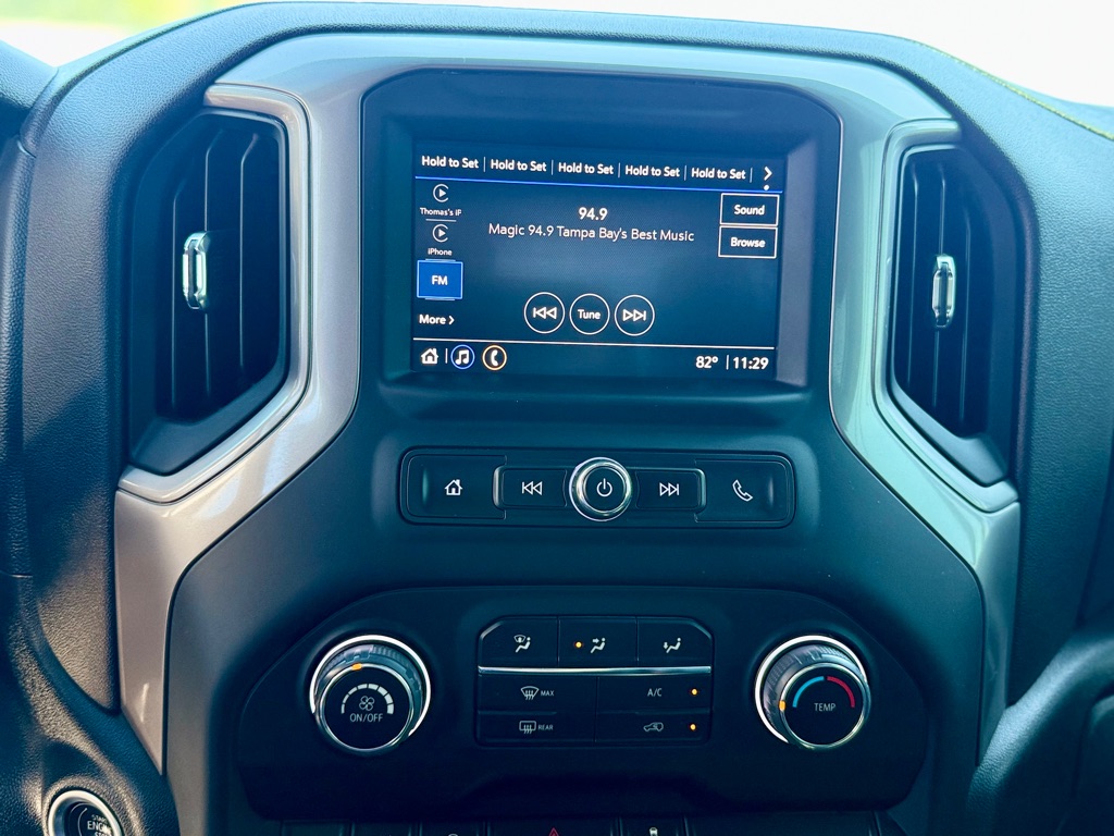 Photo 30 of this CHEVROLET SILVERADO 1500