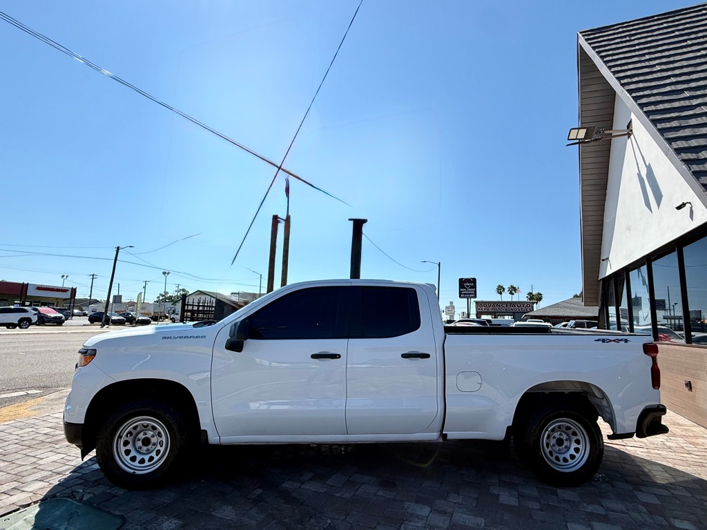 Photo 25 of this CHEVROLET SILVERADO 1500